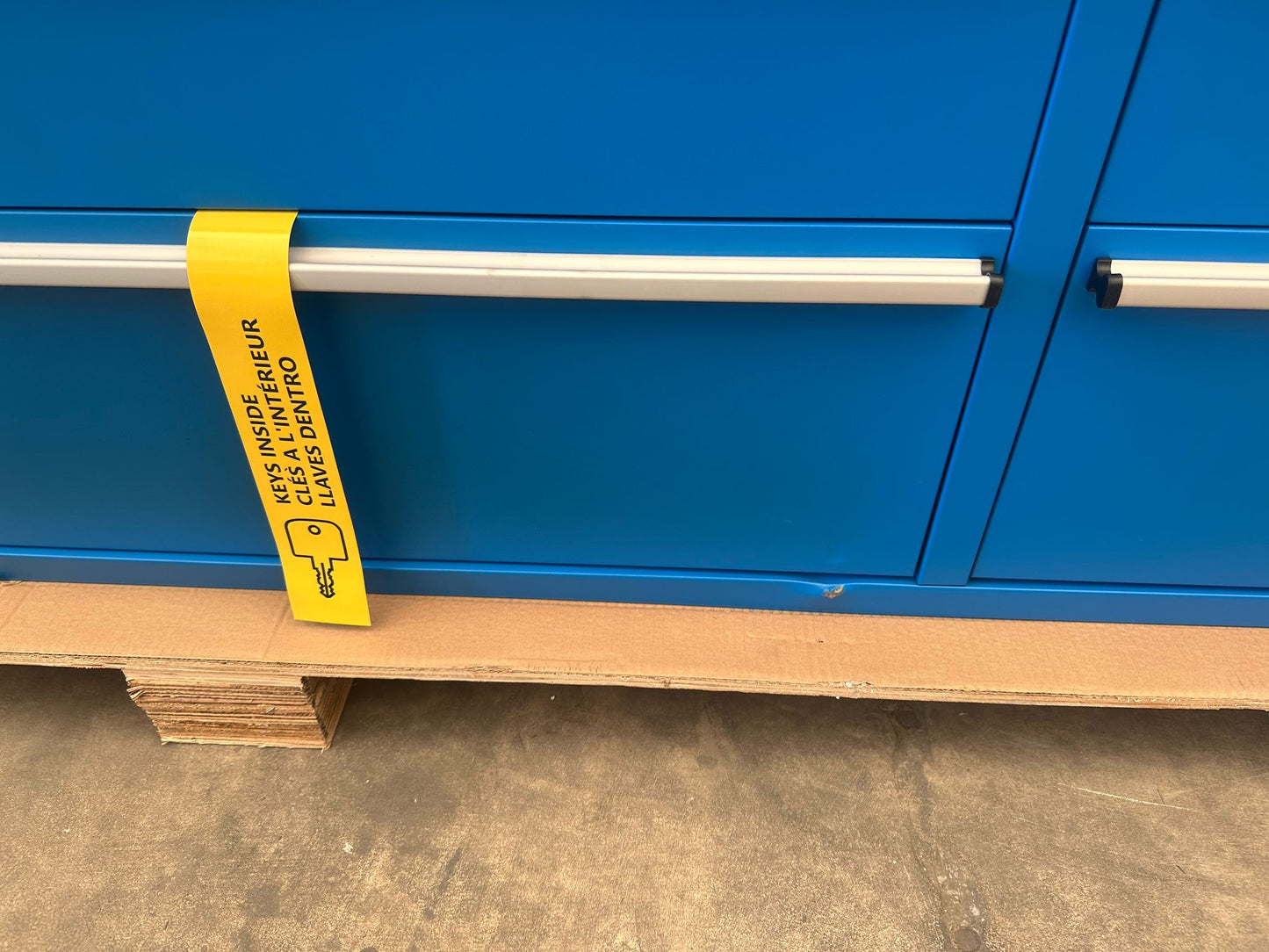 Courier Damaged Blue 72" Pro Cab Tool Cabinet