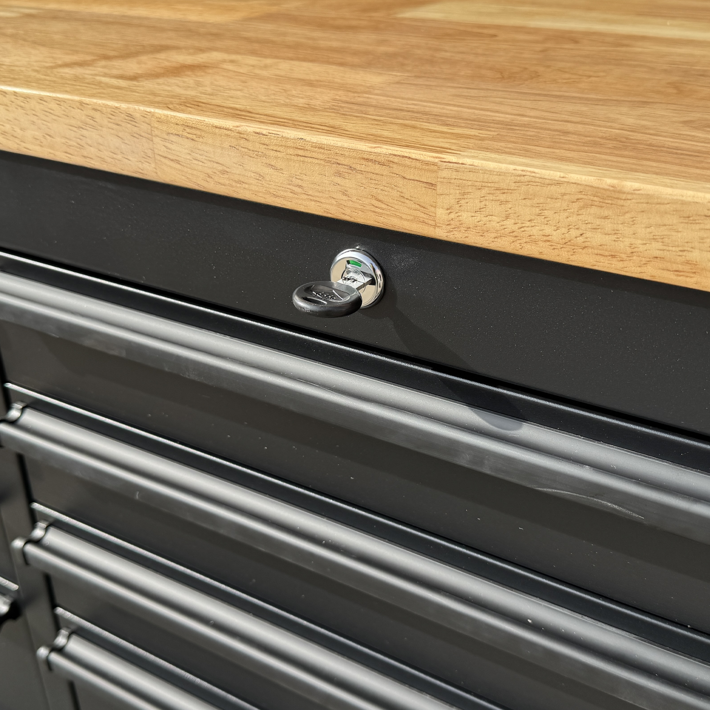 Crytec | 55" Tool Cabinet | Black | Wooden Top | 10 Drawers |