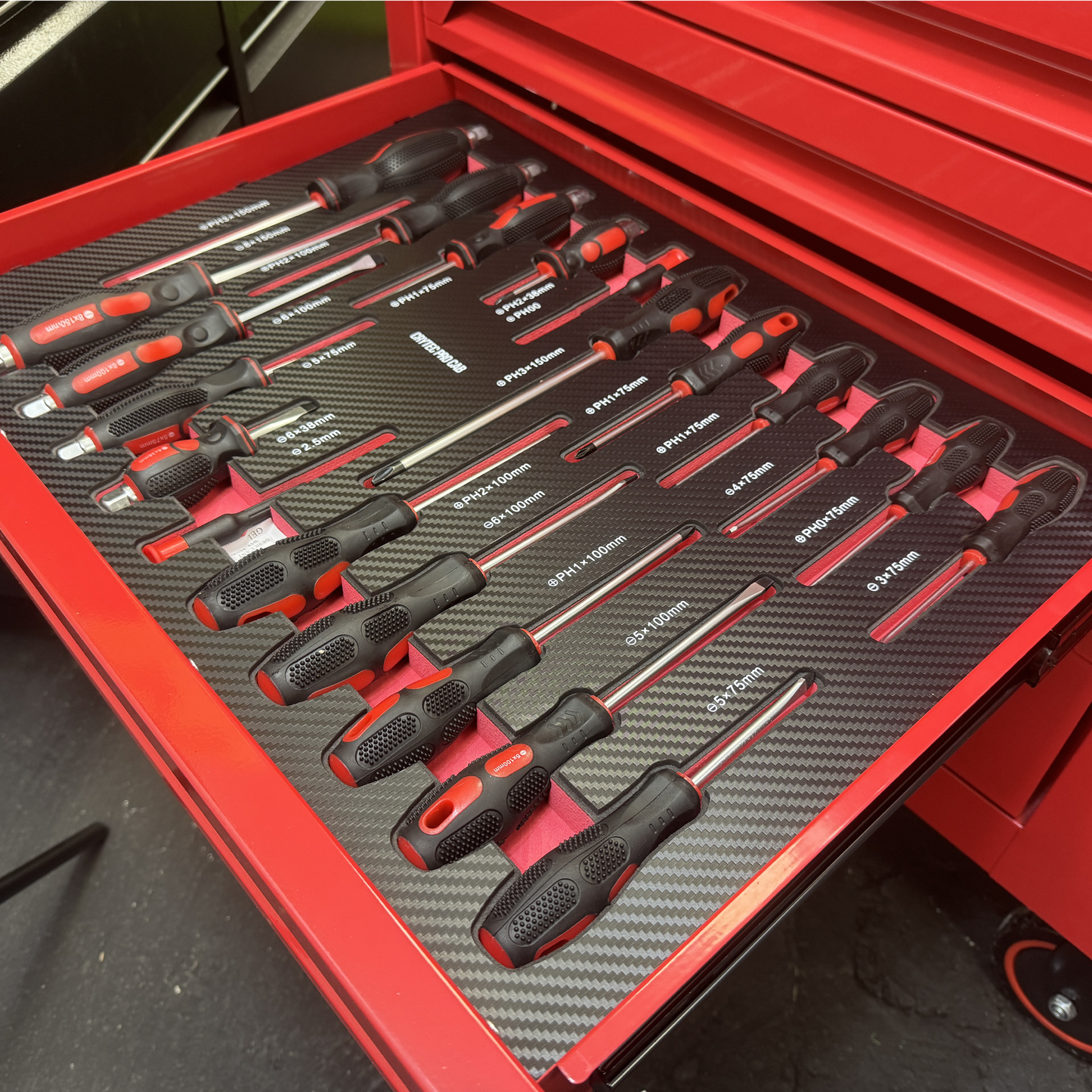 Crytec Roll Tool Pro Cab With Tools 7 Drawers Roller Cabinet with 250 piece tools INCLUDED