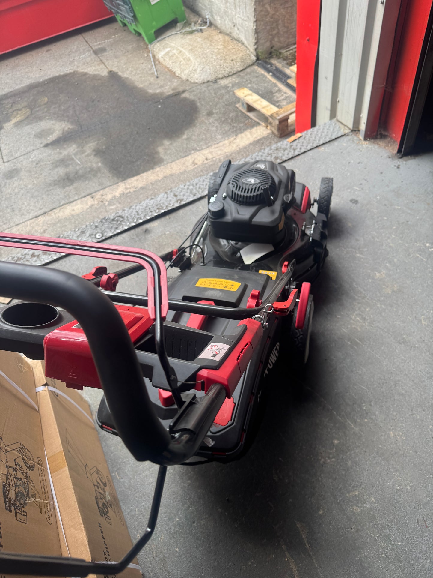 Crytec Petrol Lawn Mower | Self Propelled | 21 inch Cutting Width | 196cc | 60L Collection Bag | CR21LW