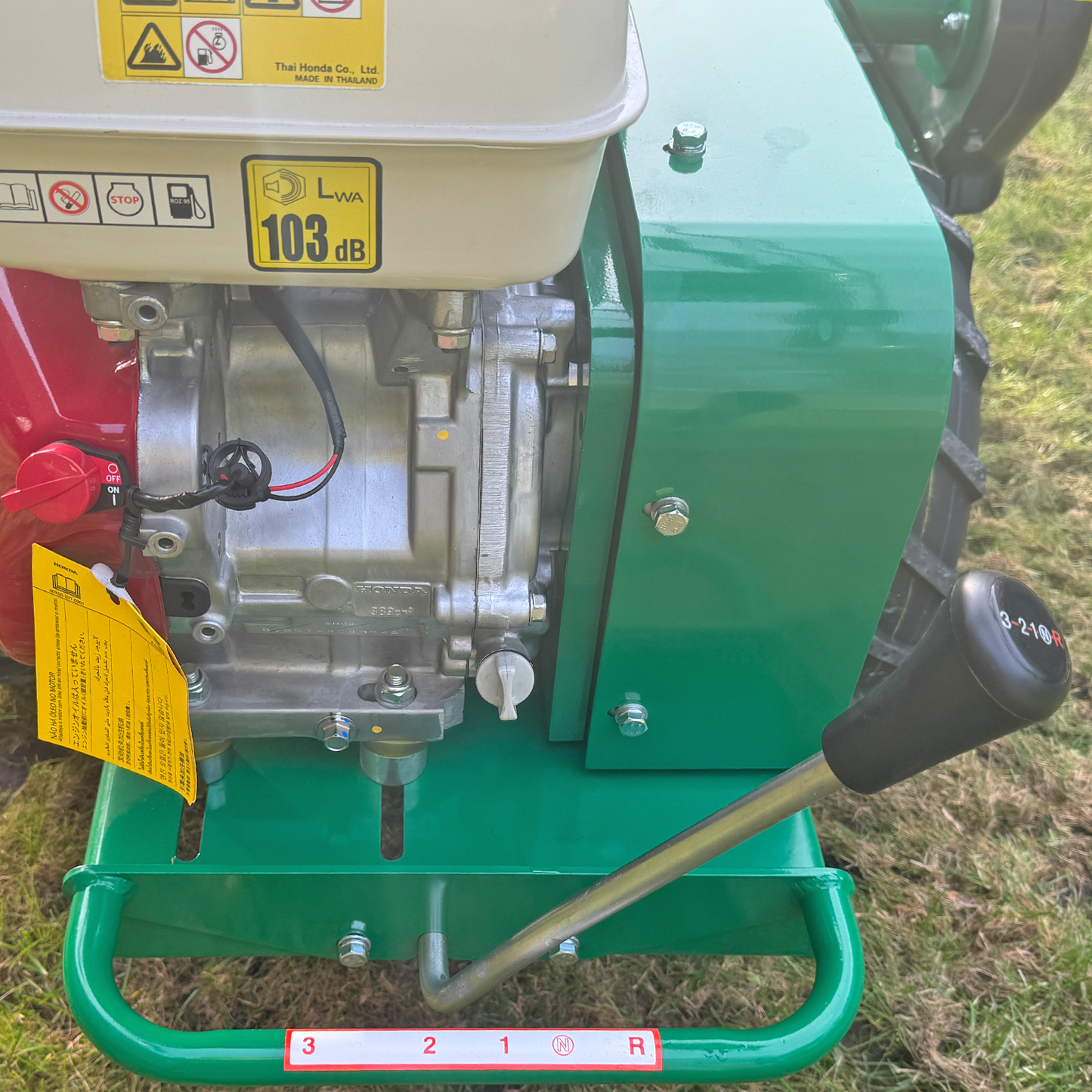 Meadow Master 12hp Compact Pedestrian Walk Behind Flail Mower | Honda GX390