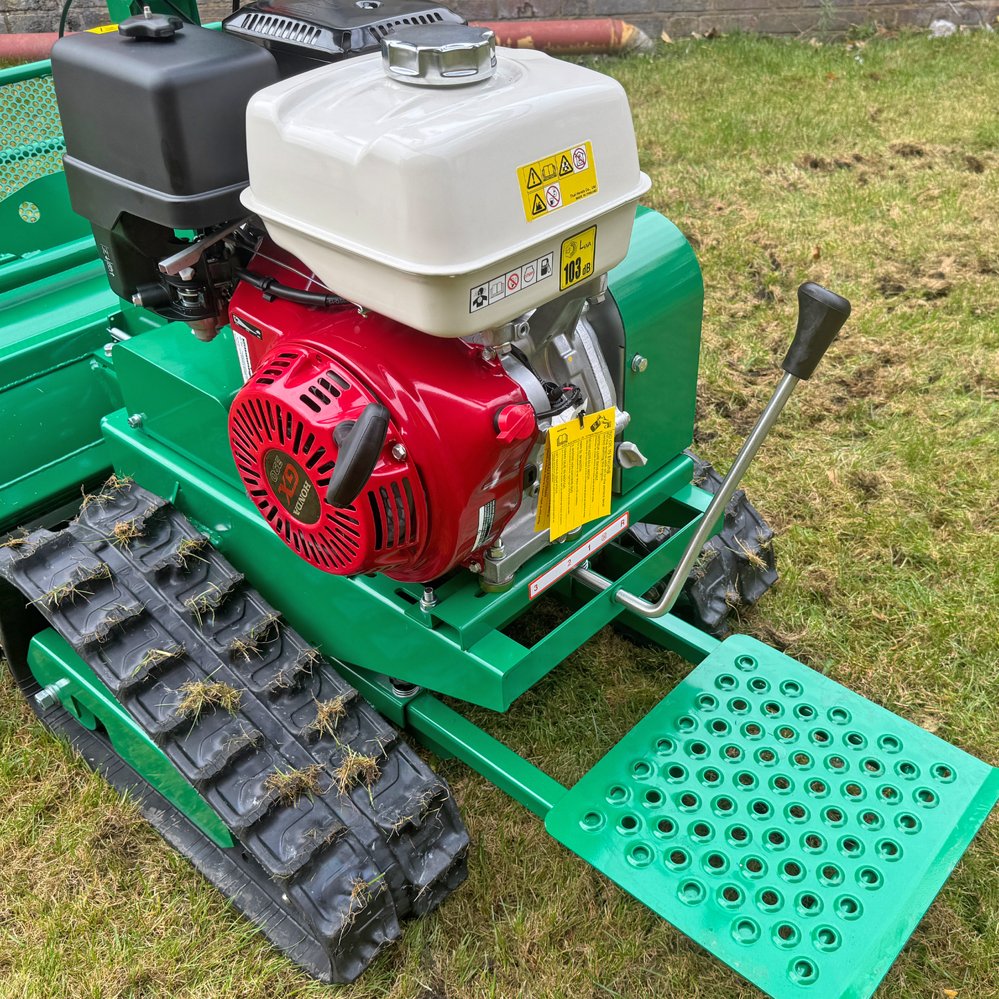 Meadow Master 12hp Compact Pedestrian Walk Behind Flail Mower | Honda GX390