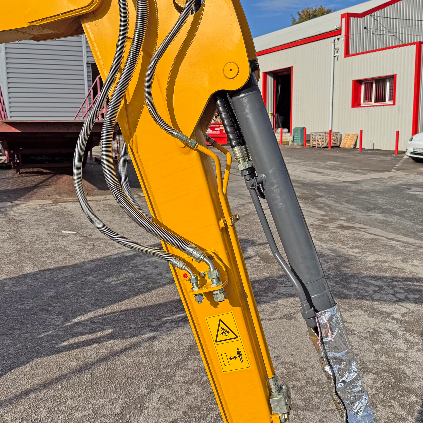 Shantui SE36SR Mini Excavator | Yanmar Engine Euro Stage 5 | 3800kg | 3 Cylinder