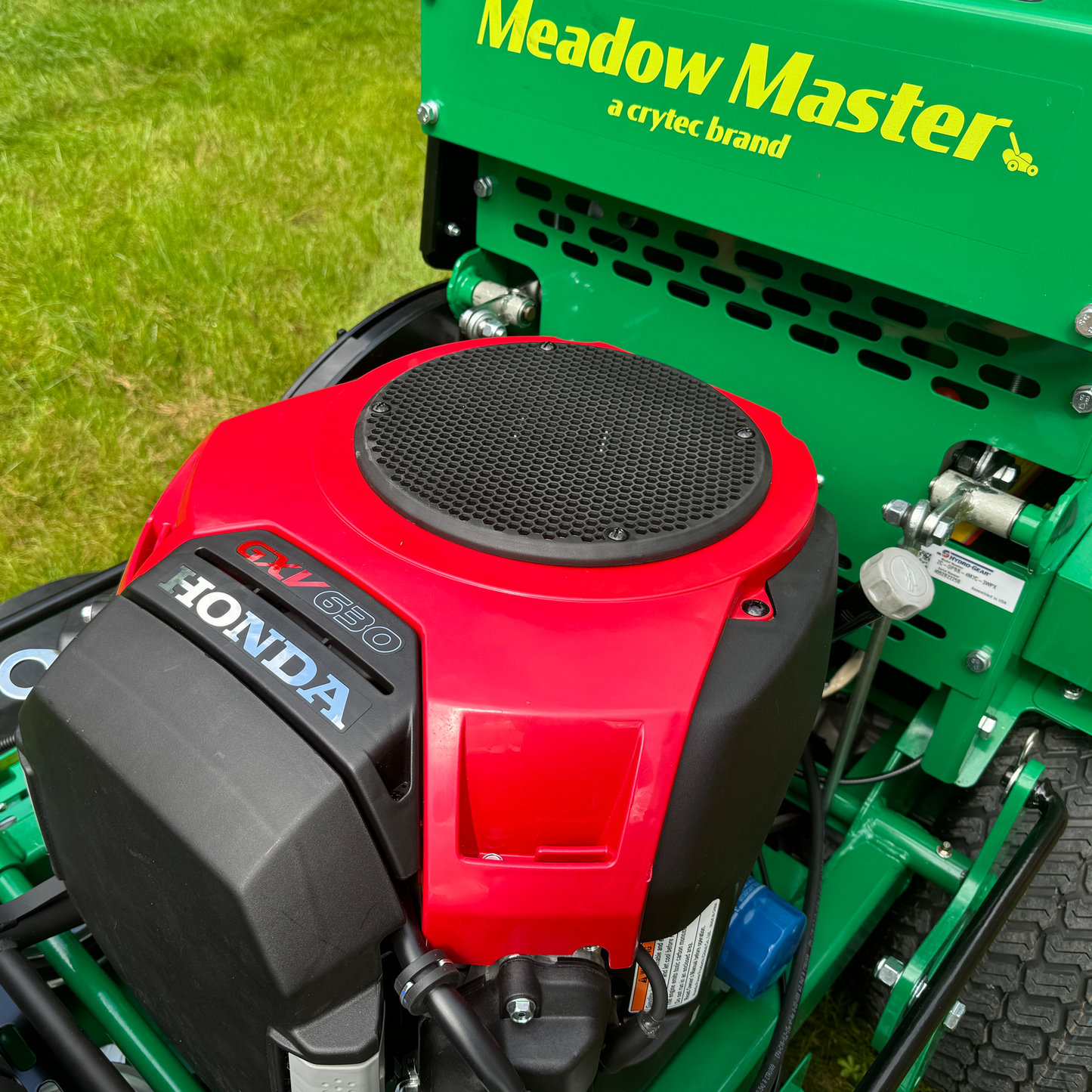 Meadow Master Zero Turn Stand On Mower Honda GX630 Engine