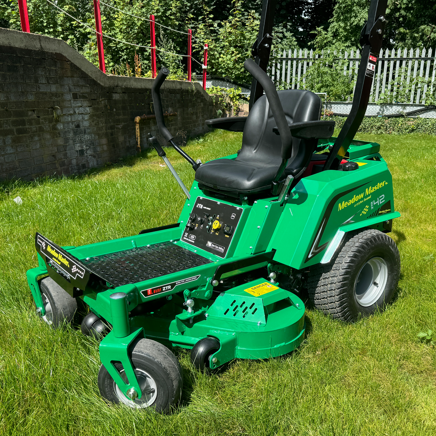 Meadow Master Zero Turn Ride On Lawn Mower Honda GX630 Engine