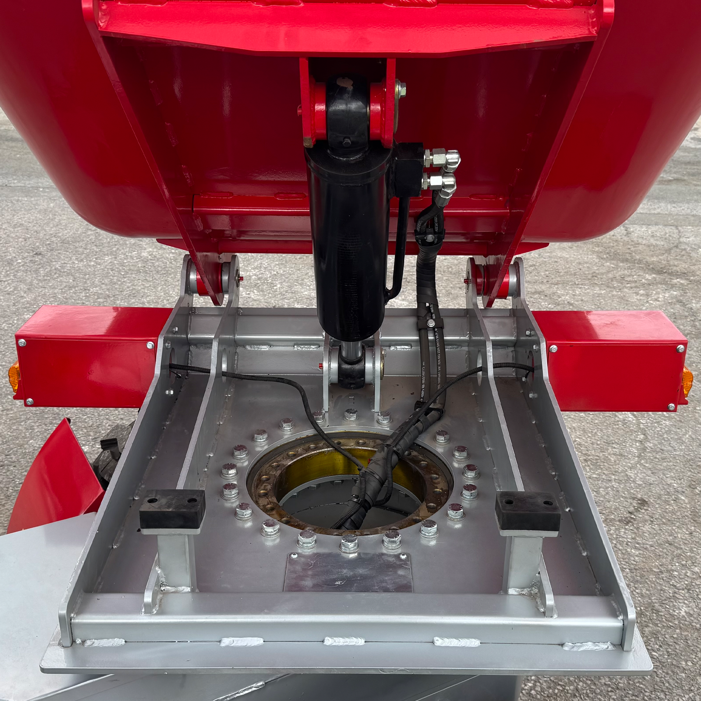 Crytec | 3 Tonne | Swivel Tip Site Dumper | Kubota Engine | CRD300-K