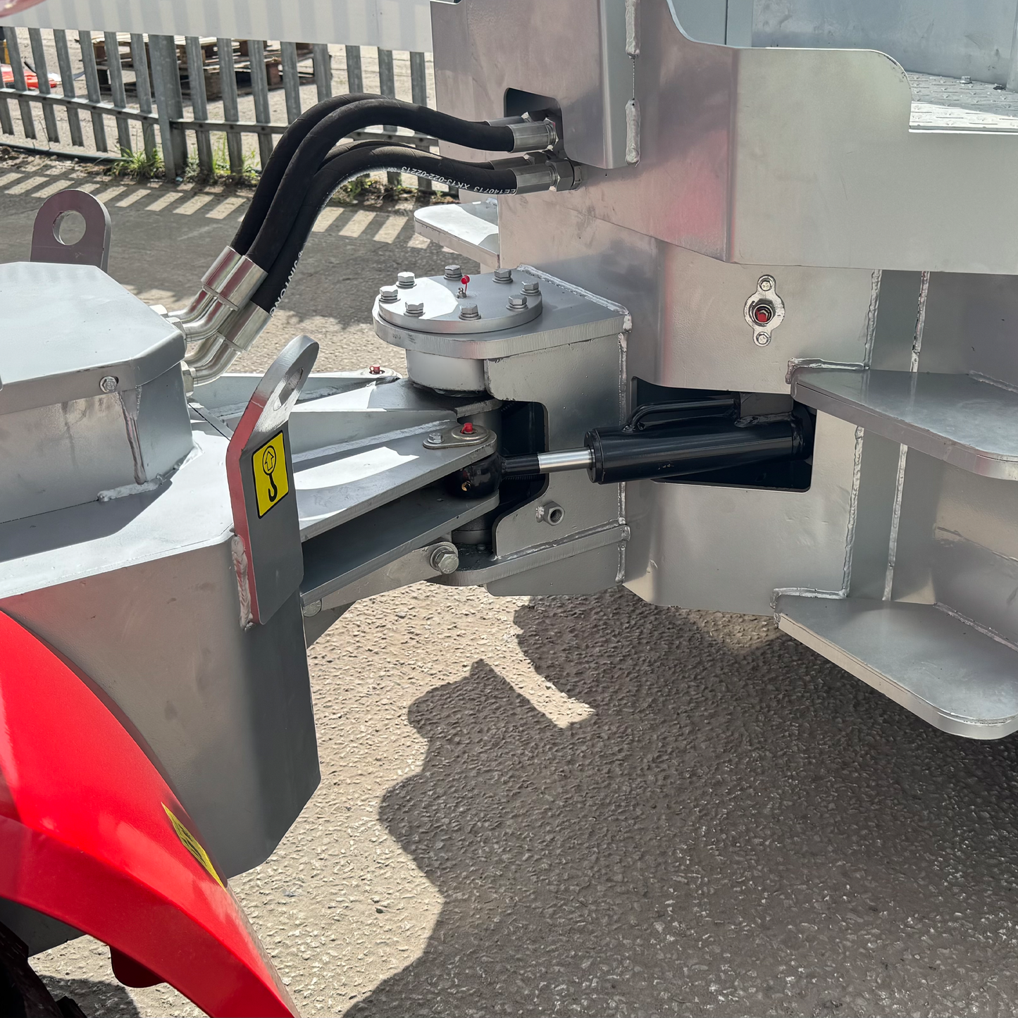Crytec | 3 Tonne | Swivel Tip Site Dumper | Kubota Engine | CRD300-K