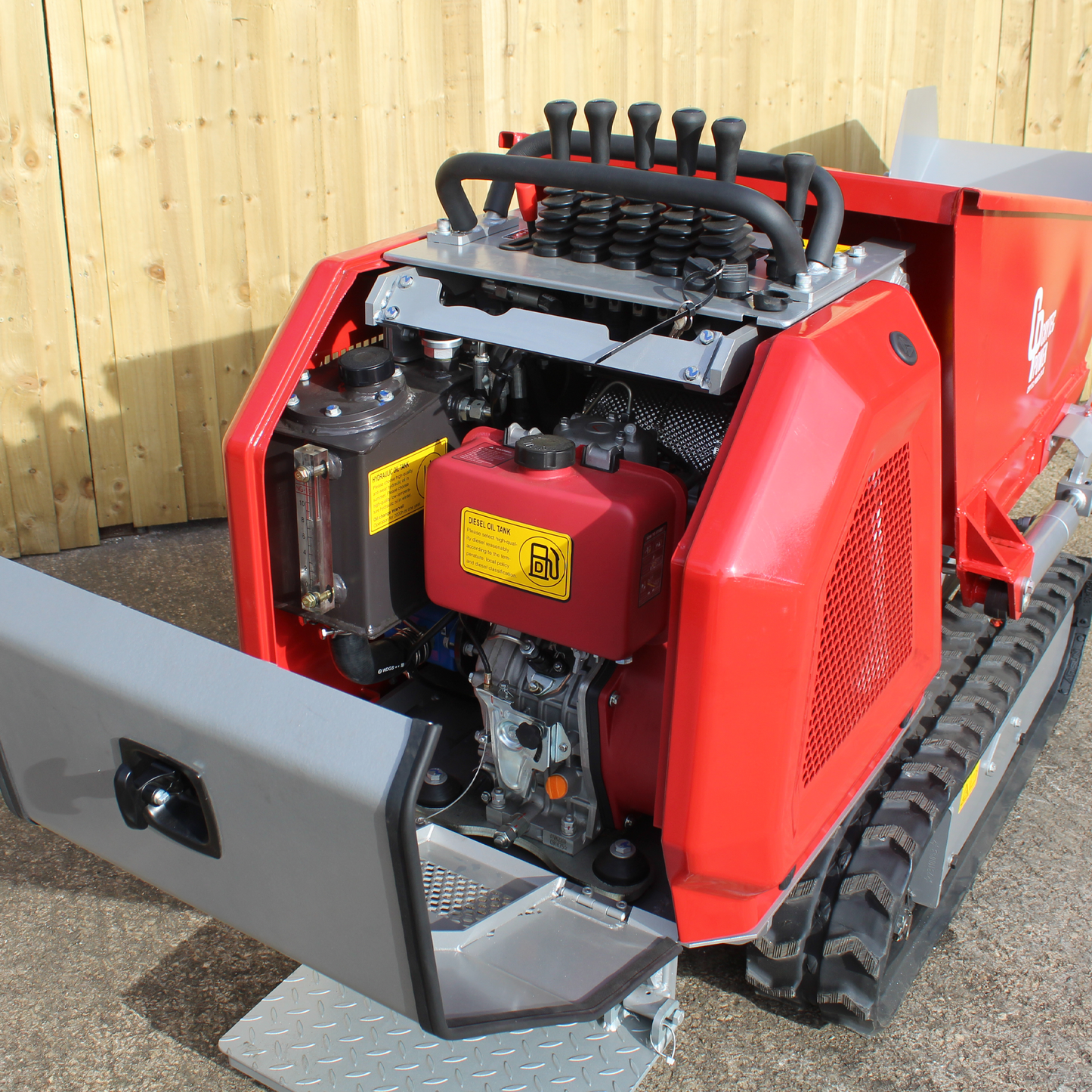 Crytec | 800KG | High Tip Tracked Dumper | 15hp | Kubota Engine | CRD80H-K PRO