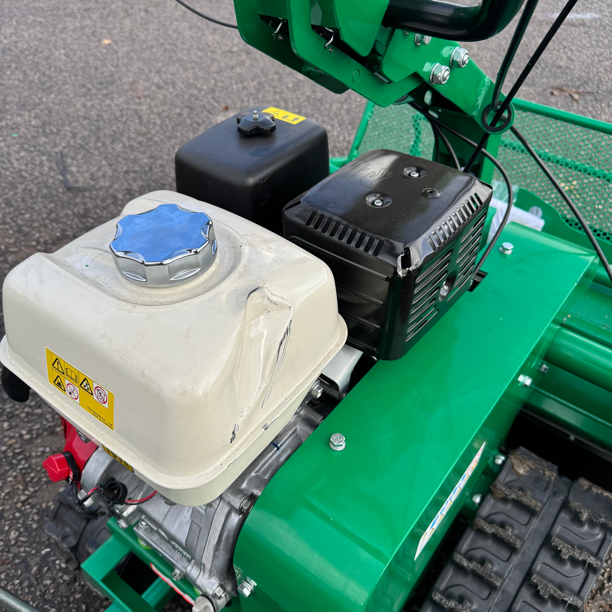 Courier Damaged Meadow Master 12hp Compact Pedestrian Tracked Walk Behind Flail Mower | Honda GX390