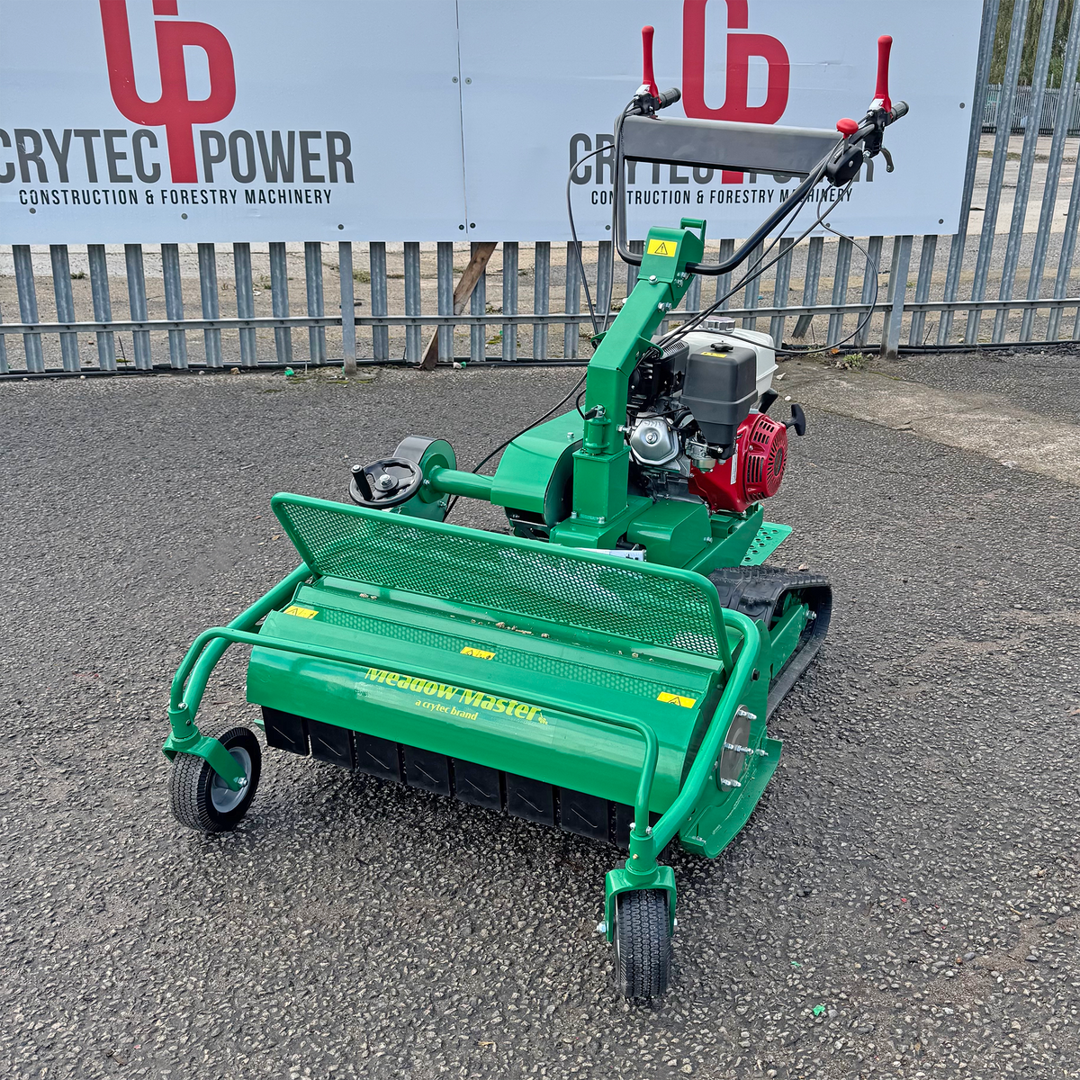 Courier Damaged Meadow Master 12hp Compact Pedestrian Tracked Walk Behind Flail Mower | Honda GX390