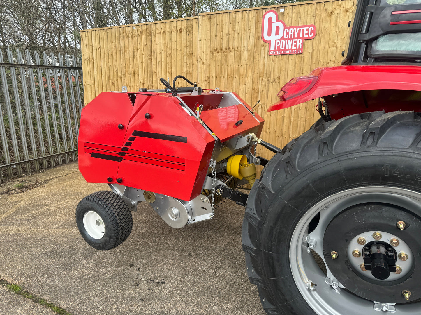 Crytec 870 Compact Round Mini Hay Baler