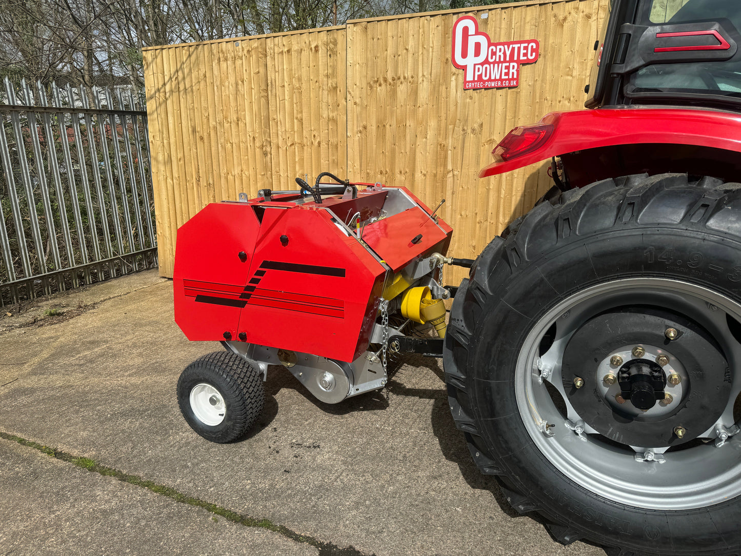 Crytec 870 Compact Round Mini Hay Baler