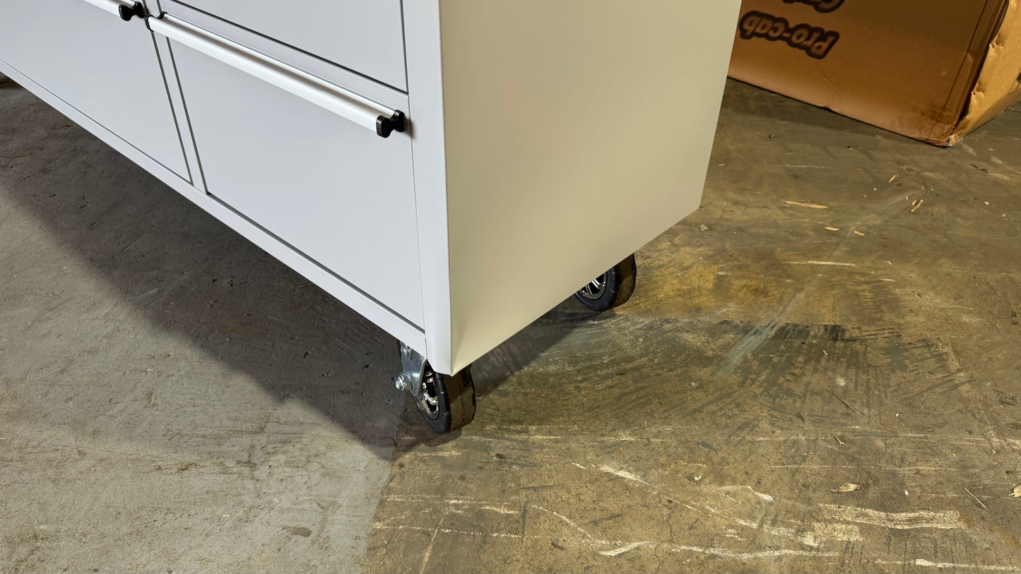 Courier Damaged 72" Grey Pro Cab Tool Cabinet