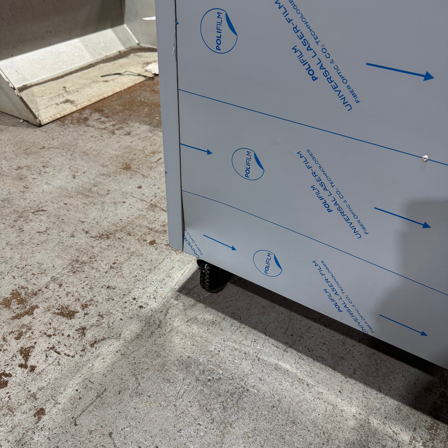 Courier Damaged 41" Tool Cabinet