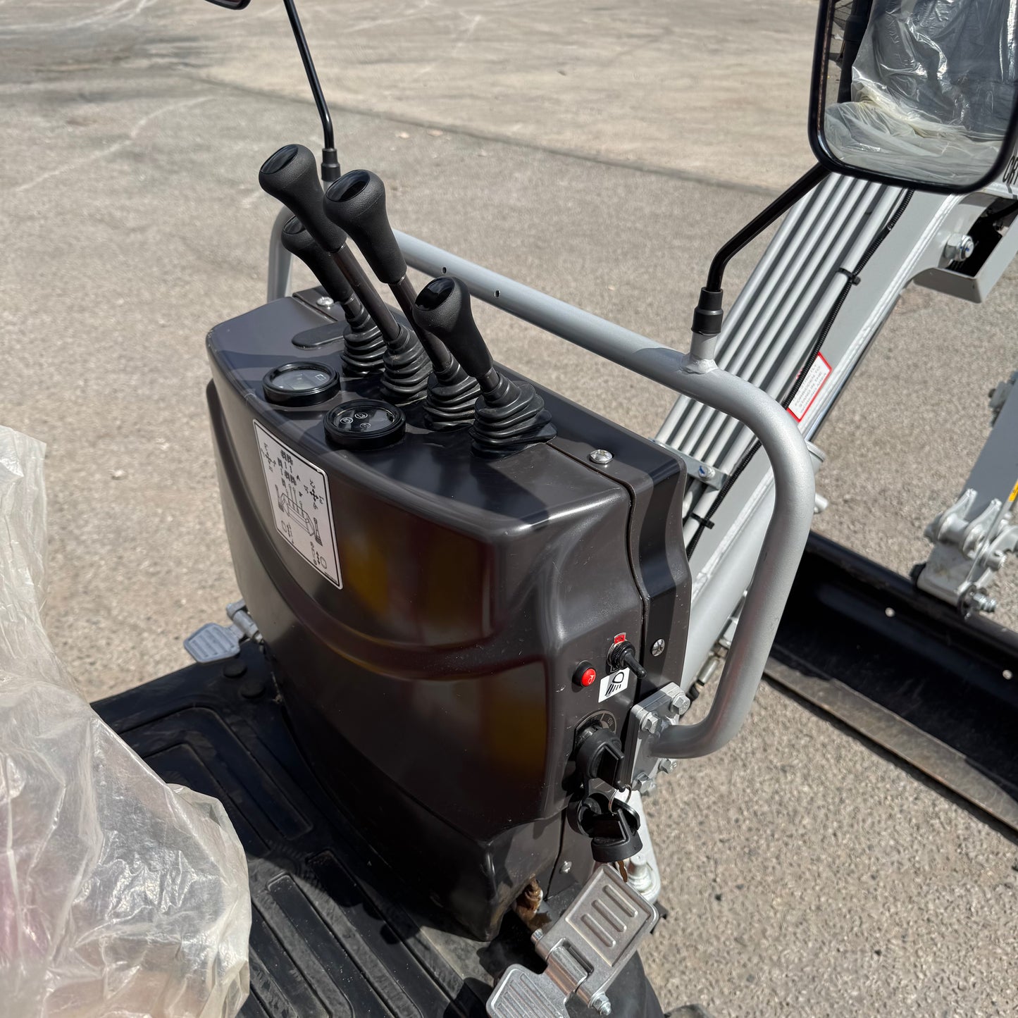 EX DEMO CREX10-PRO 1 Tonne Excavator WIth Joystick Controls Koop Diesel Engine