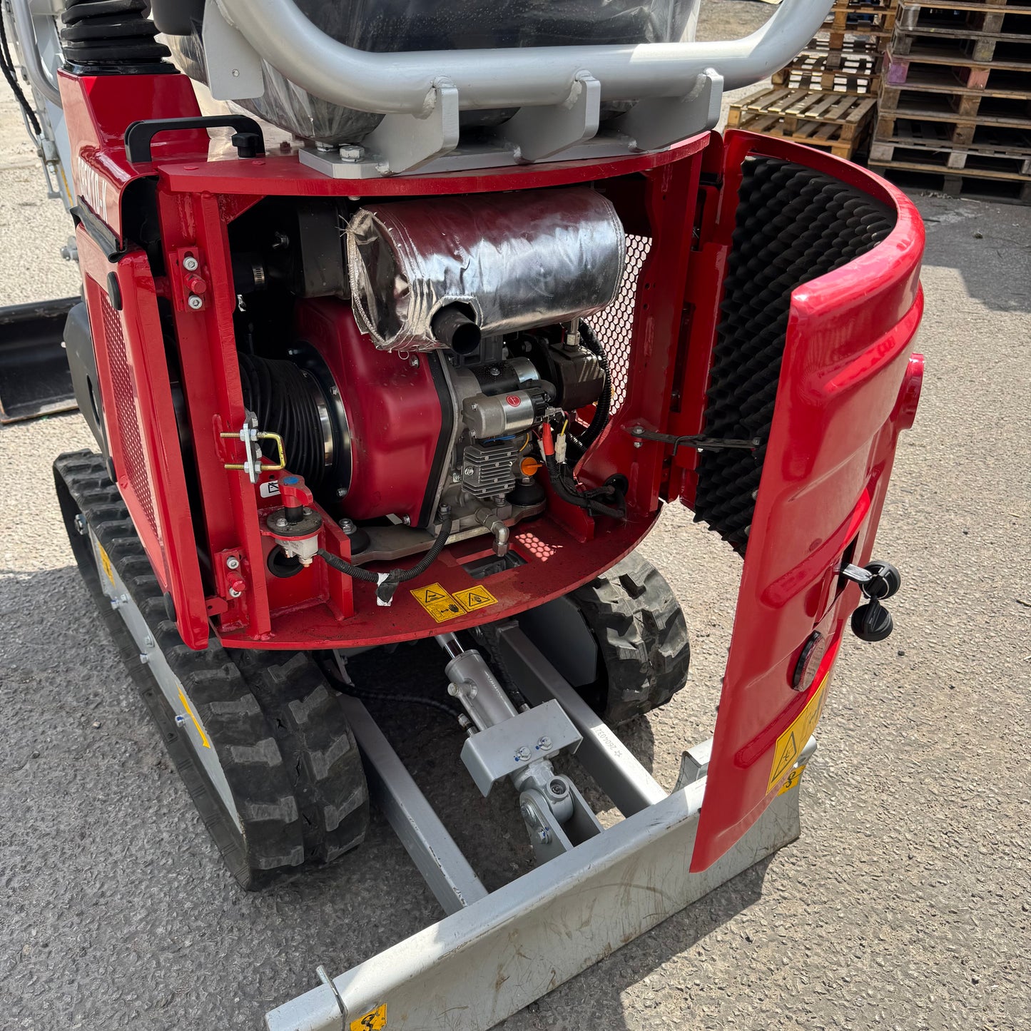 EX DEMO CREX10-PRO 1 Tonne Excavator WIth Joystick Controls Koop Diesel Engine