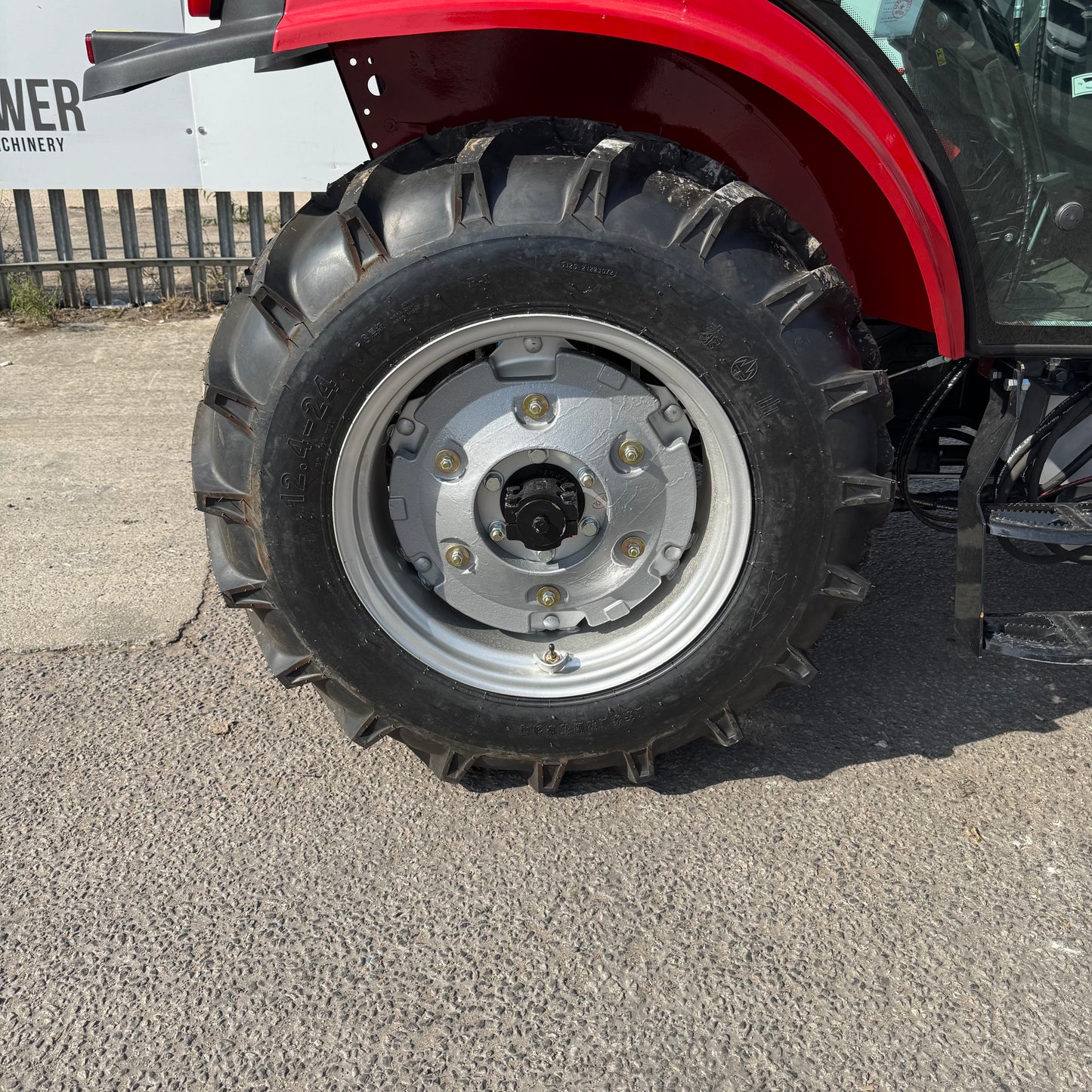 Crytec Power 254 Tractor – 25HP 4WD with Cabin + Front Loader + Forks