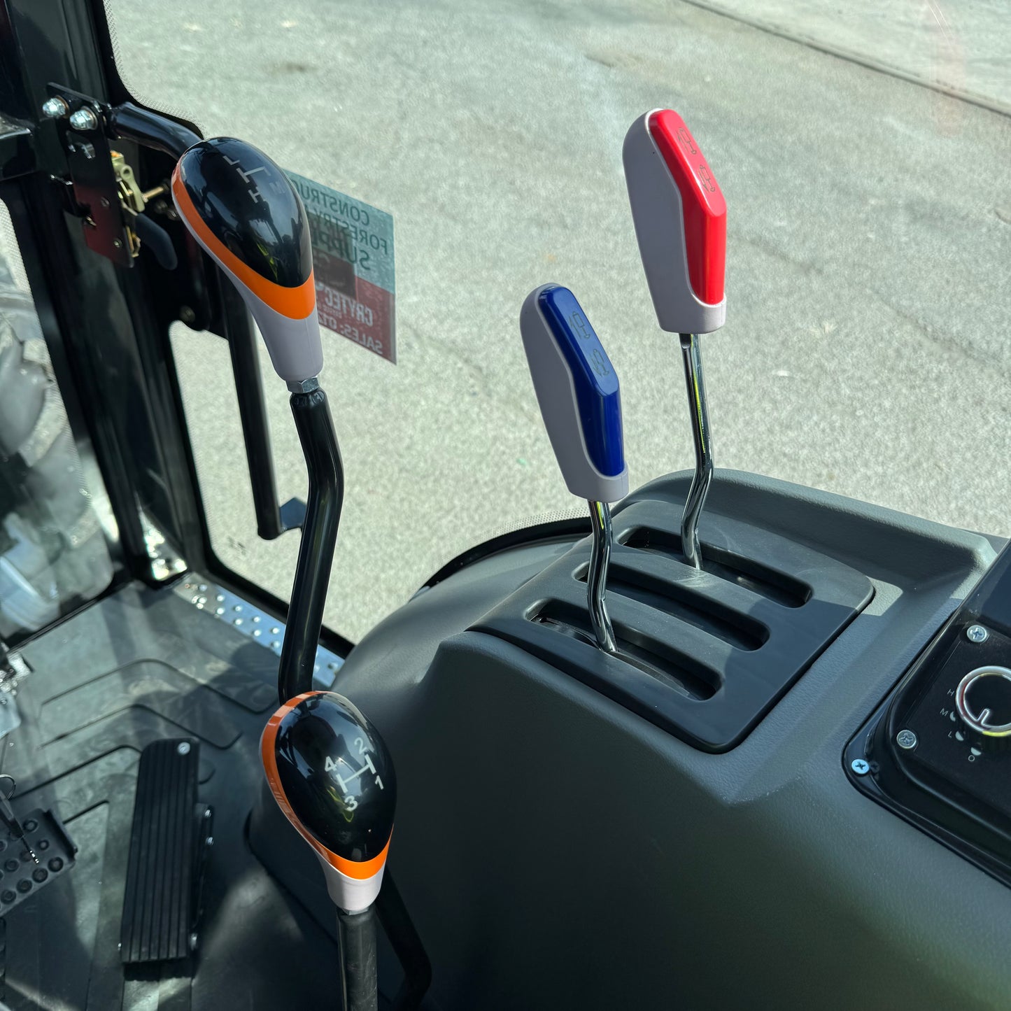 Crytec Power 704 Tractor – 70HP 4WD with Cabin, AC