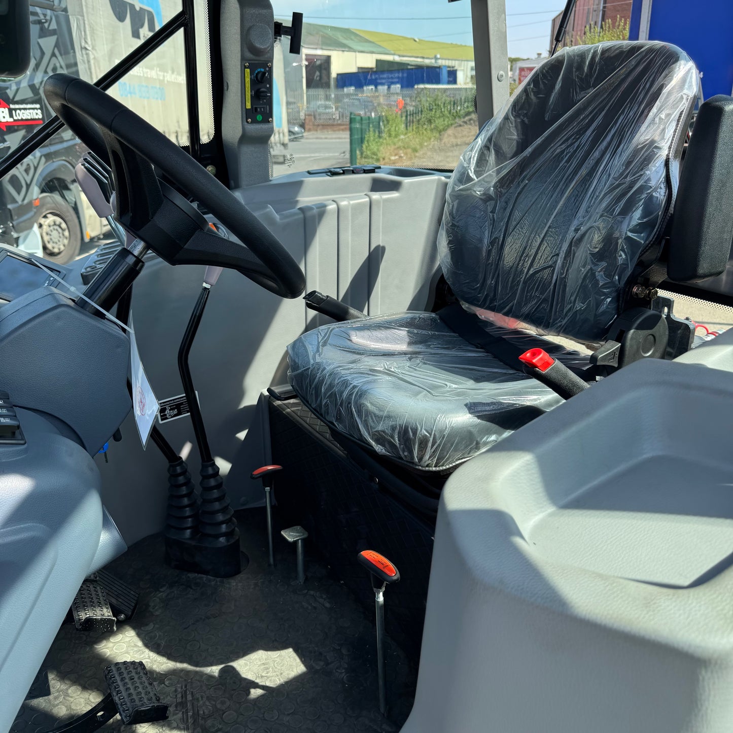 Crytec Power 1004 Tractor – 100HP 4WD with Cabin, AC