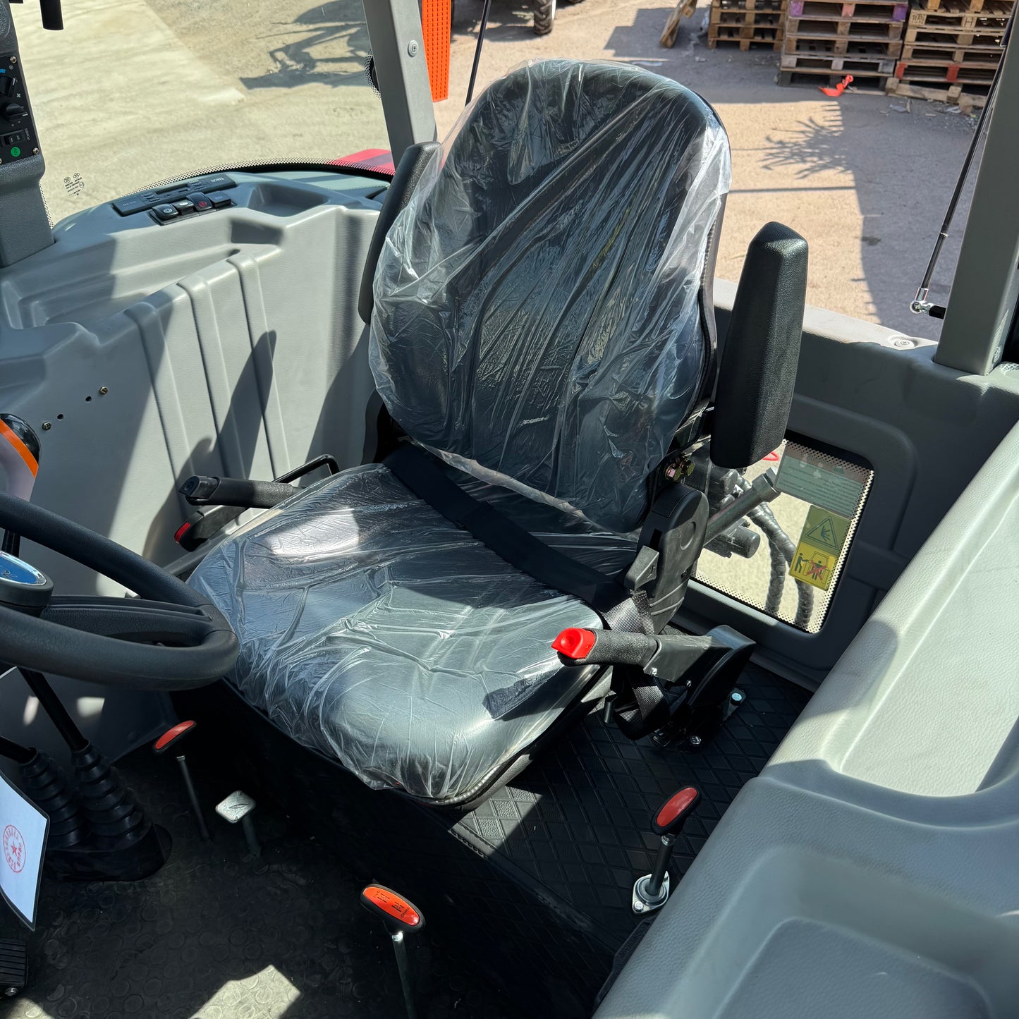 Crytec Power 1004 Tractor – 100HP 4WD with Cabin, AC