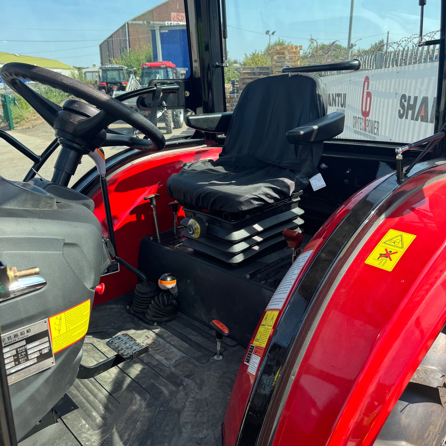 Crytec Power 254 Tractor – 25HP 4WD with Cabin
