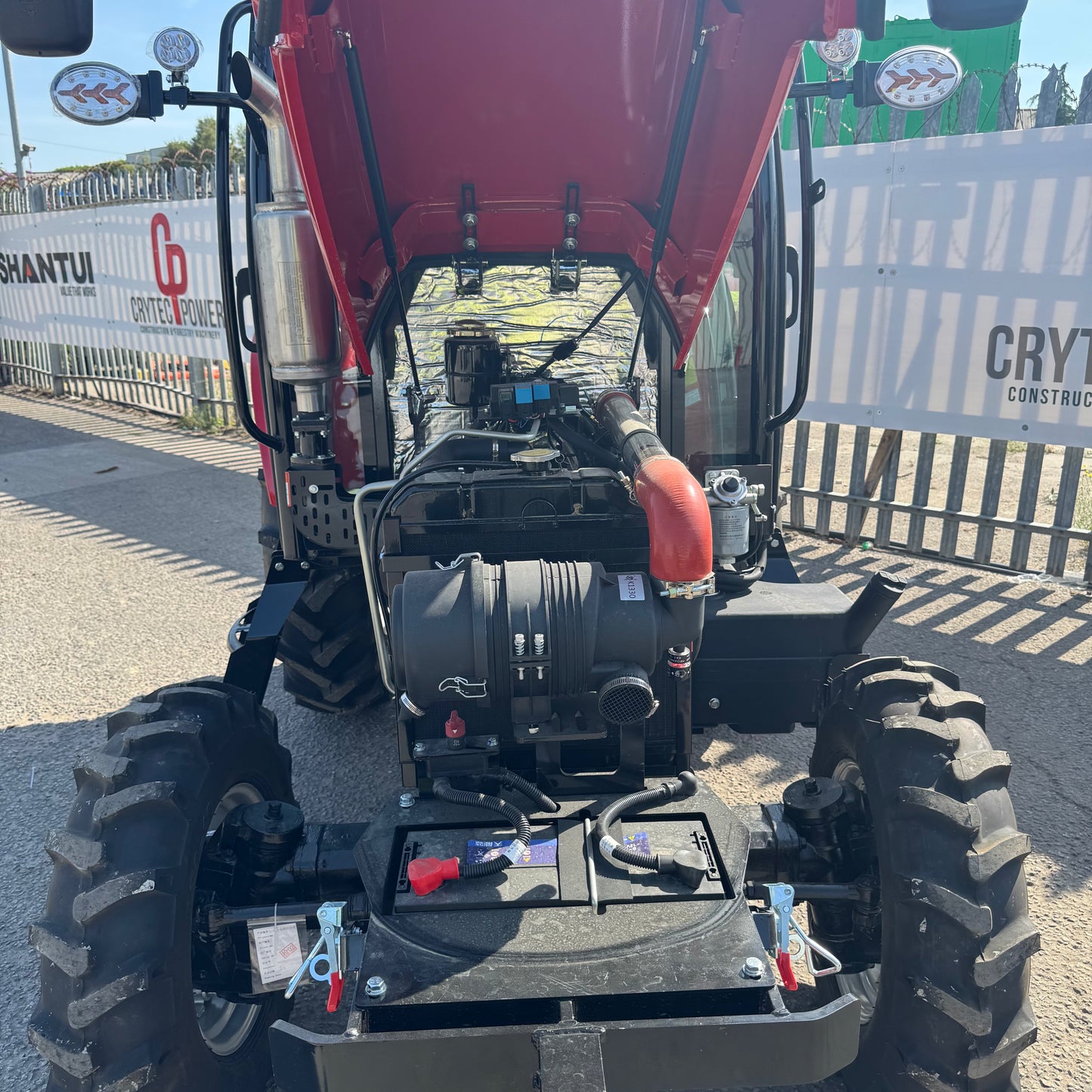 Crytec Power 254 Tractor – 25HP 4WD with Cabin