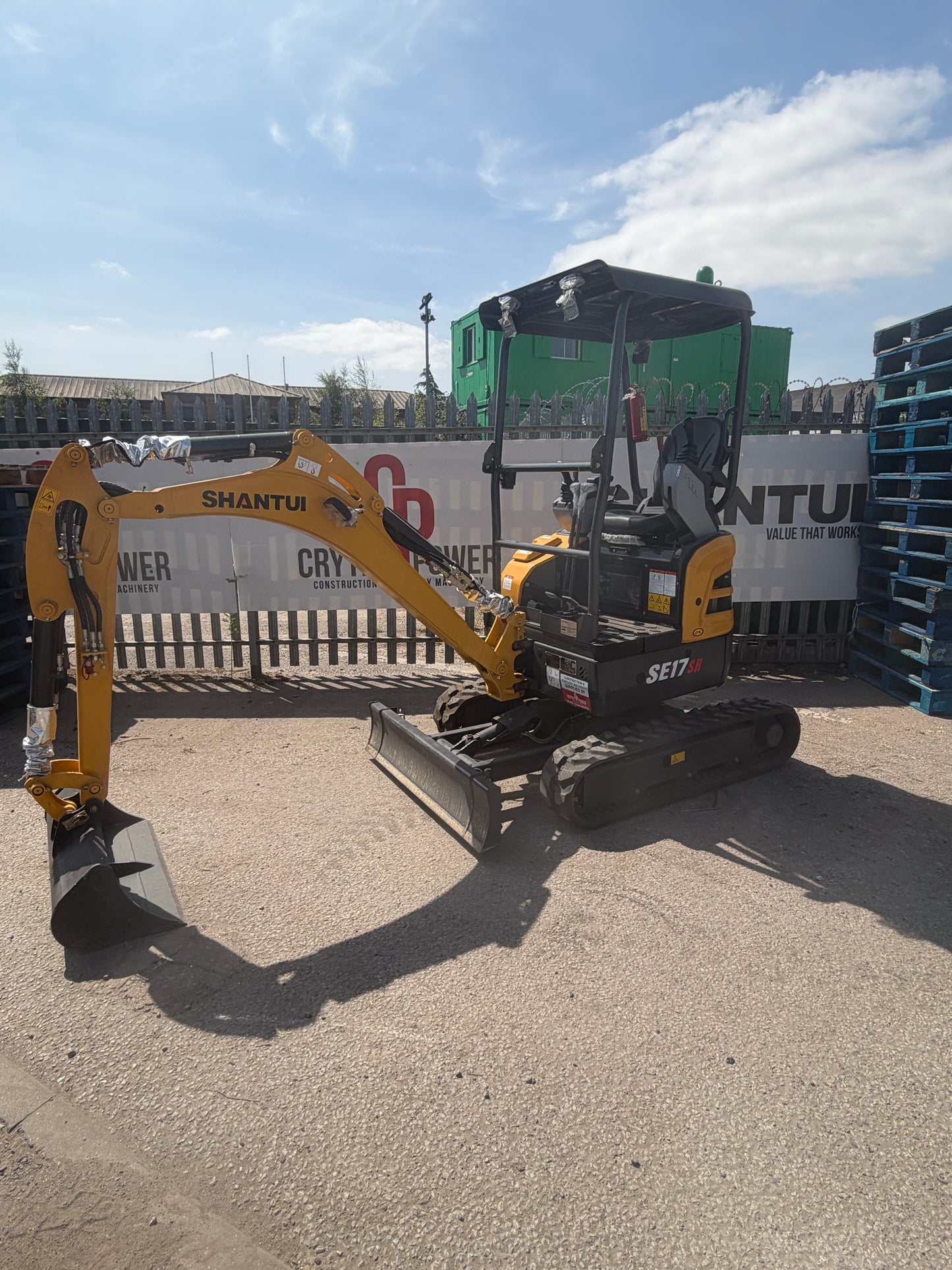 EX Demo Shantui SE17SR Mini Excavator | Kubota Engine Euro Stage 5 | 1800kg | 3 Cylinder