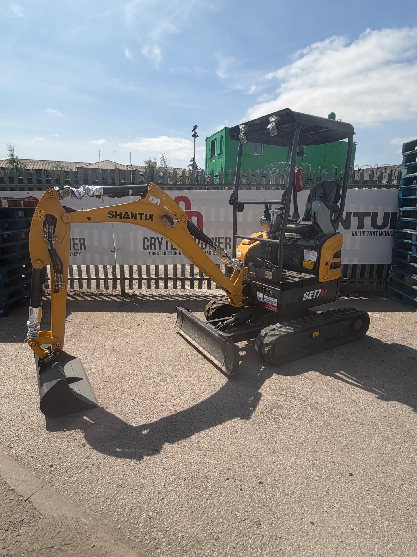 EX Demo Shantui SE17SR Mini Excavator | Kubota Engine Euro Stage 5 | 1800kg | 3 Cylinder