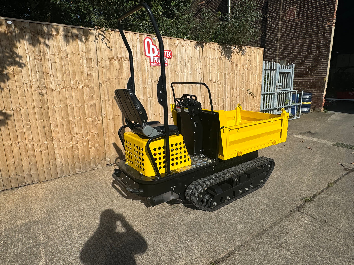 Crytec | 1300KG | Hydraulic Tracked Dumper | 23hp | Petrol | CRD130H-V