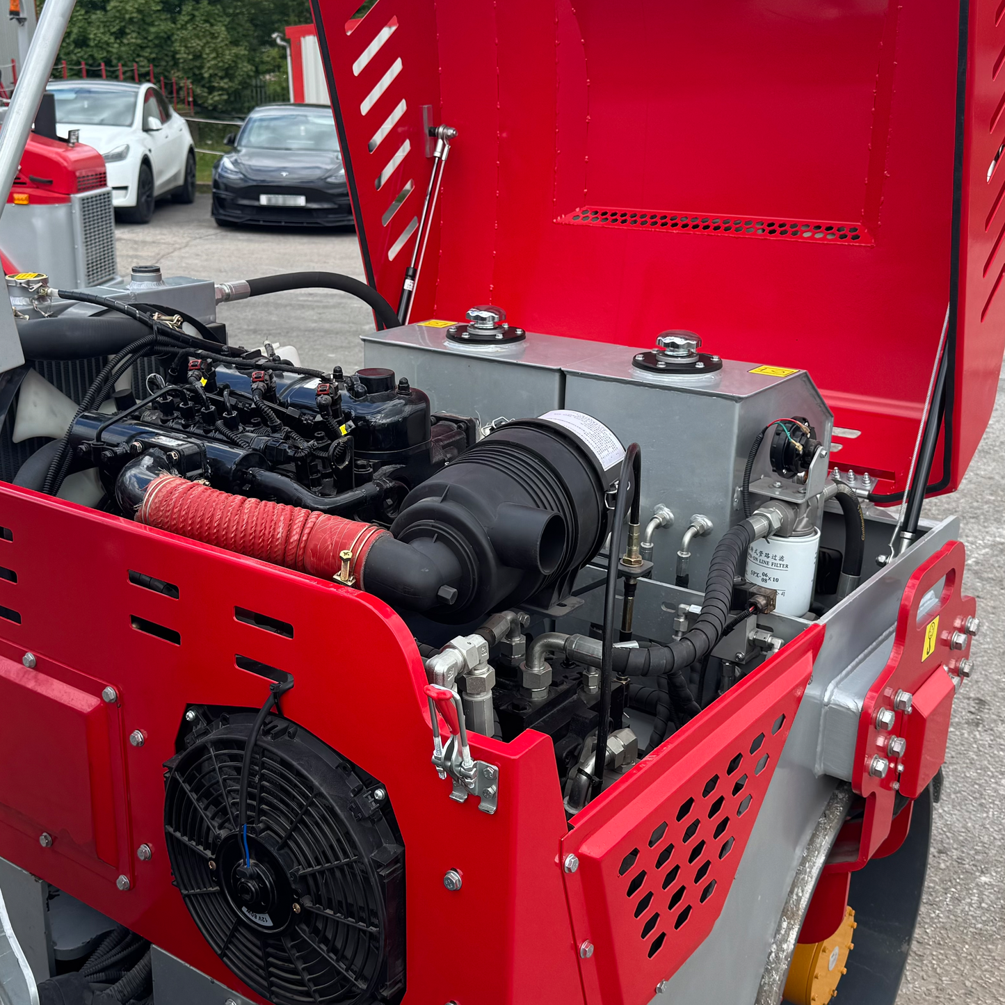 Crytec l CRR3000 l Ride On Diesel 3 Tonne Twin Roller l Engine l 39HP l 3 Tonne Hydraulic Tandem
