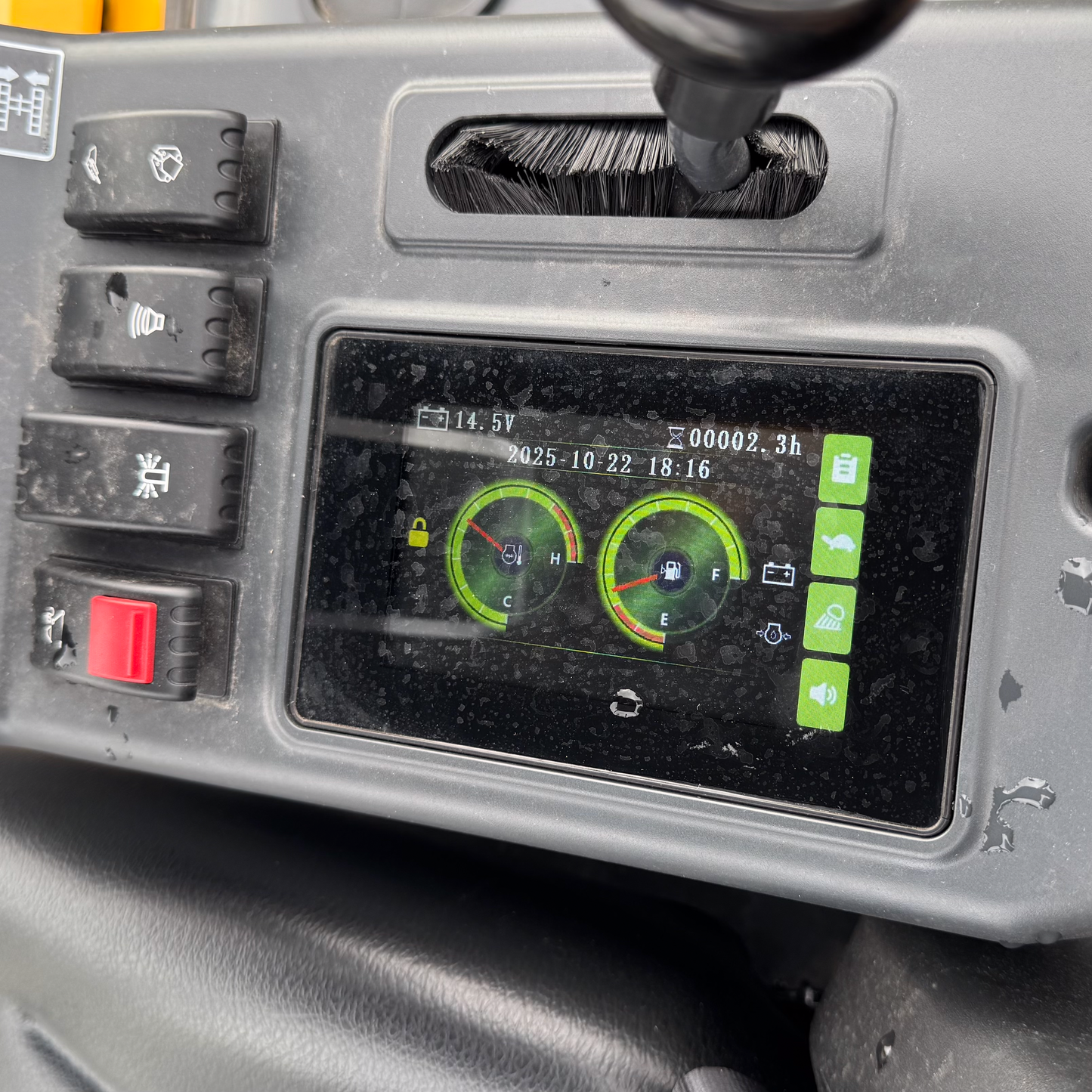 Shantui SE17SR Mini Excavator | Kubota Engine Euro Stage 5 | 1800kg | 3 Cylinder