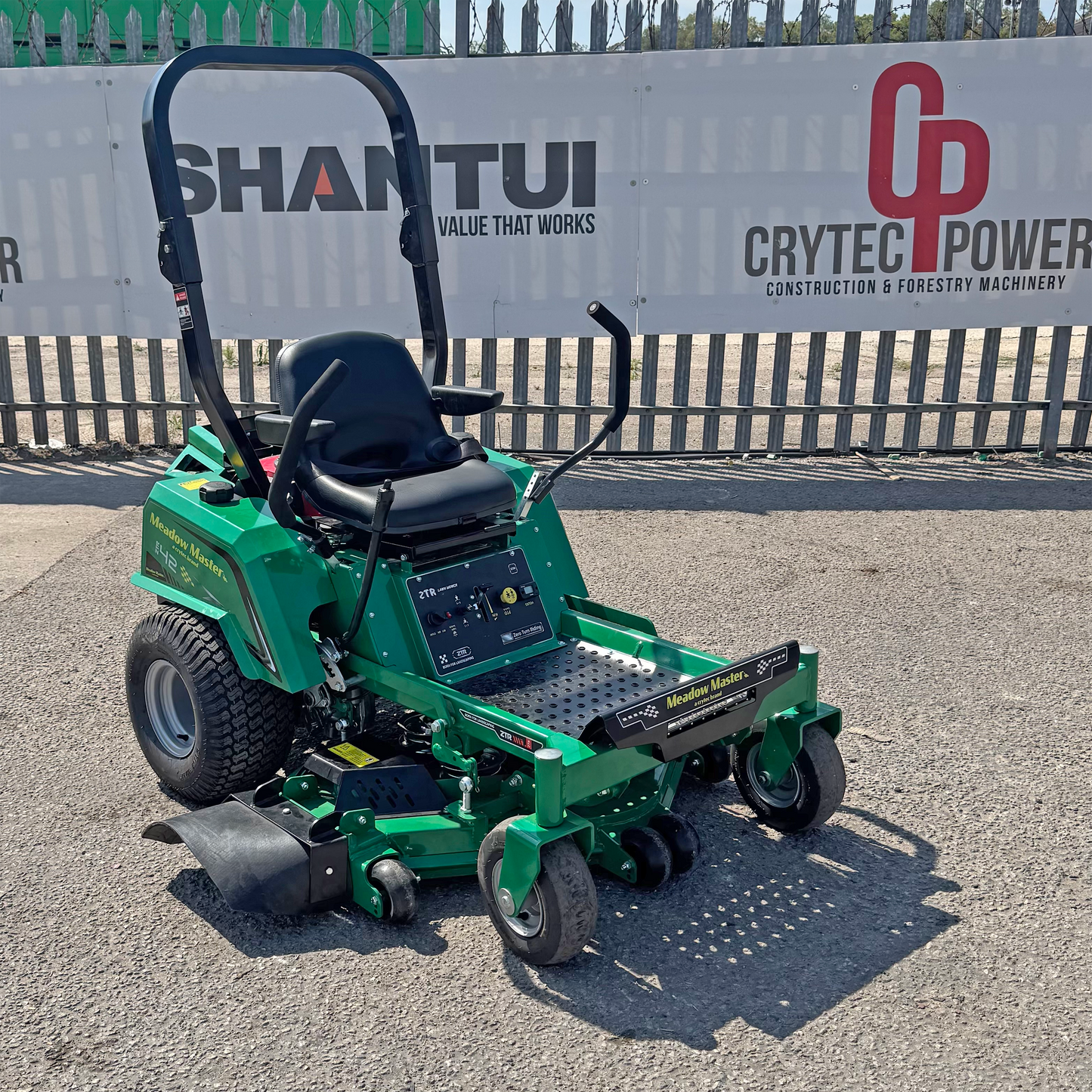 Courier Damaged Meadow Master 42" Zero Turn Ride On Lawn Mower Honda GX630