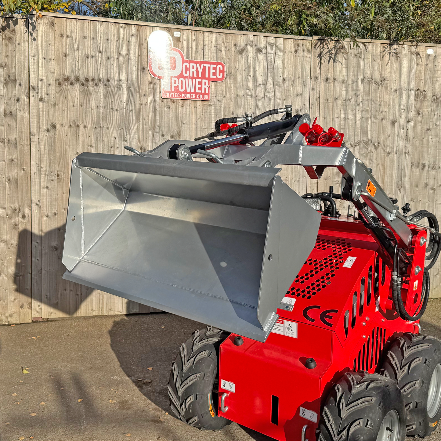 Crytec Mini SKid Steer Loader 4X4 Drive 23HP Rato Engine